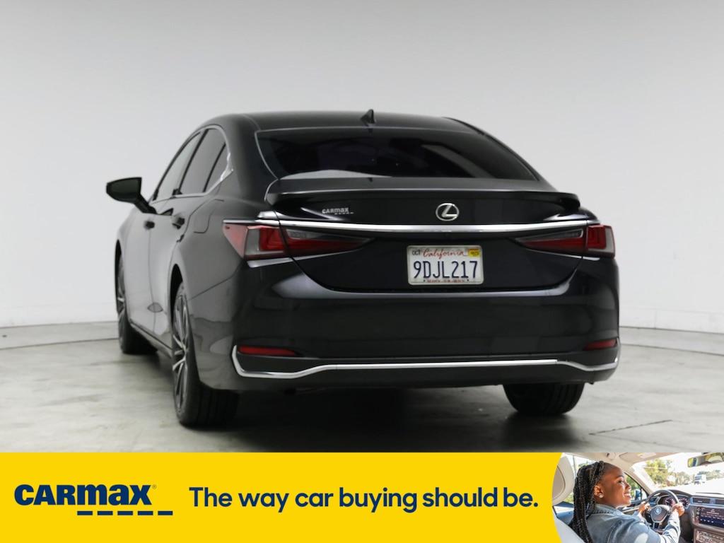 used 2023 Lexus ES 300h car, priced at $37,998