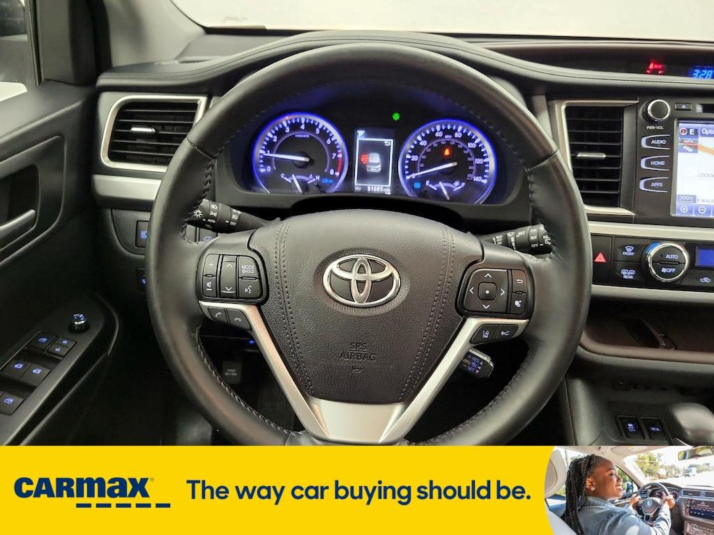 used 2019 Toyota Highlander car, priced at $29,998