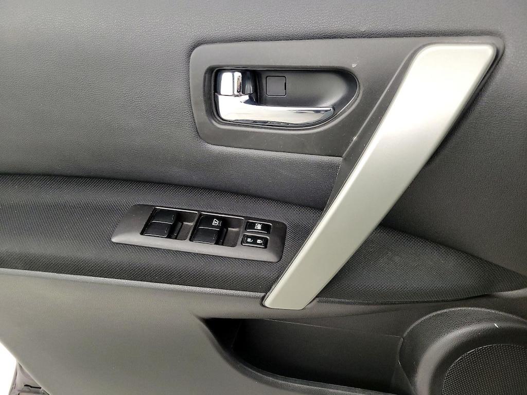 used 2015 Nissan Rogue Select car, priced at $12,599