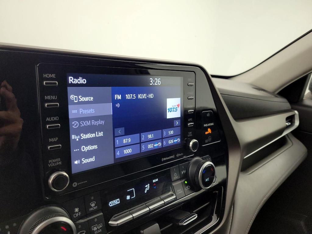 used 2021 Toyota Highlander car, priced at $34,998