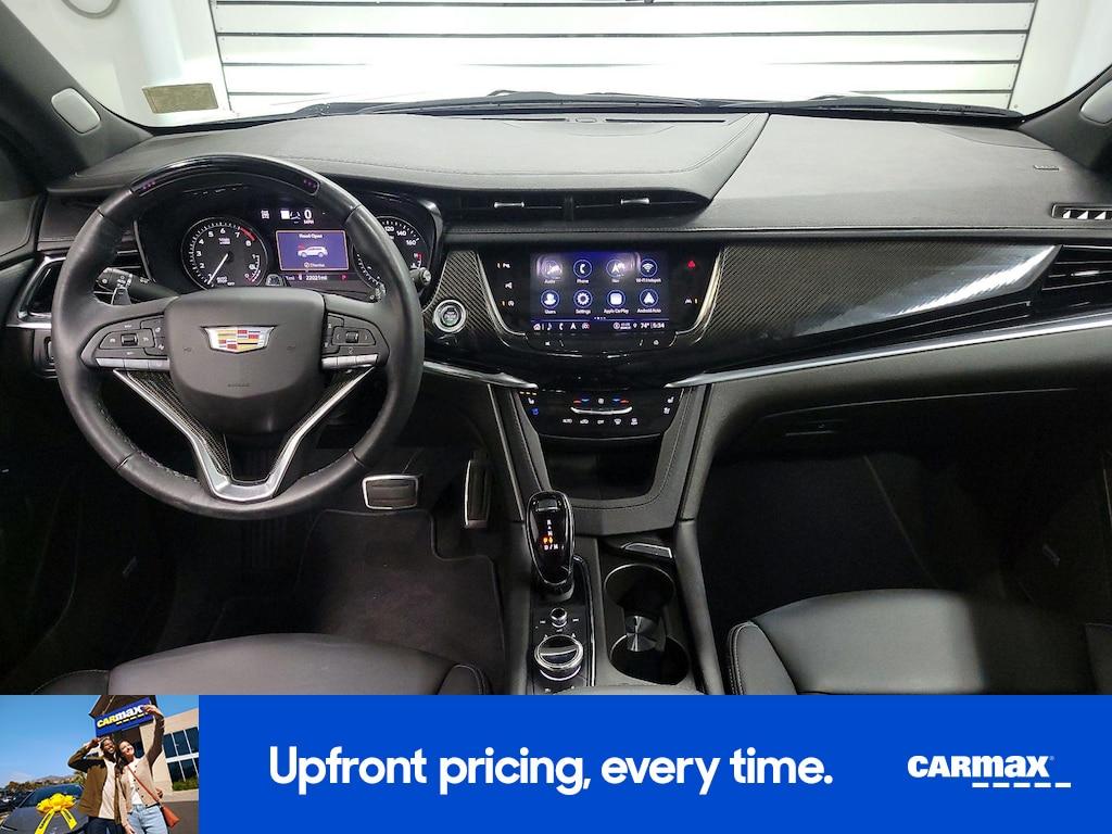 used 2023 Cadillac XT6 car, priced at $43,998