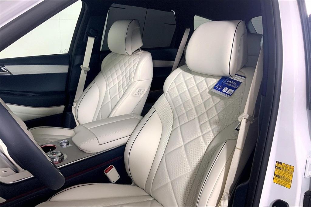 new 2025 Genesis GV80 car, priced at $89,593