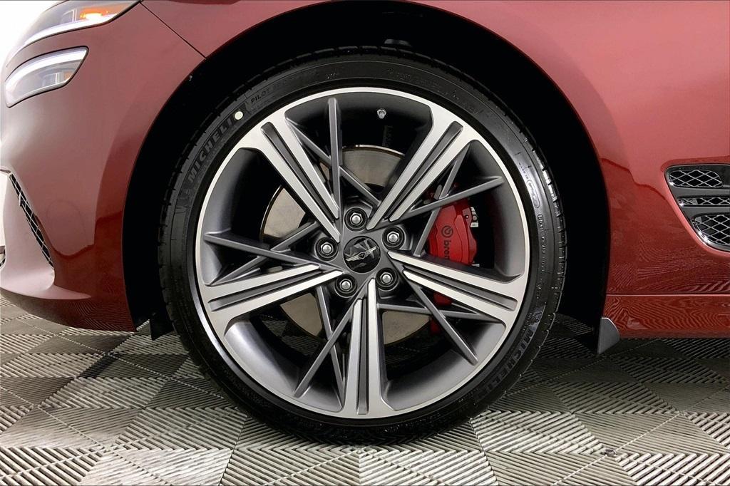 new 2025 Genesis G70 car, priced at $62,803