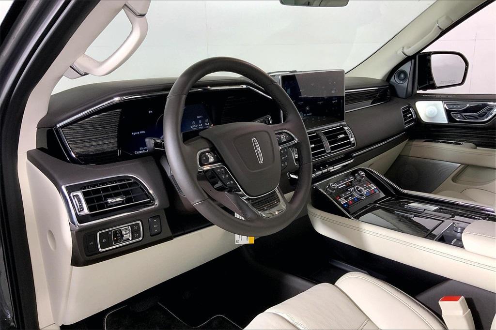 new 2023 Lincoln Navigator L car, priced at $132,358