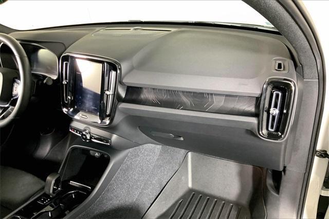 used 2022 Volvo C40 Recharge Pure Electric car, priced at $25,575