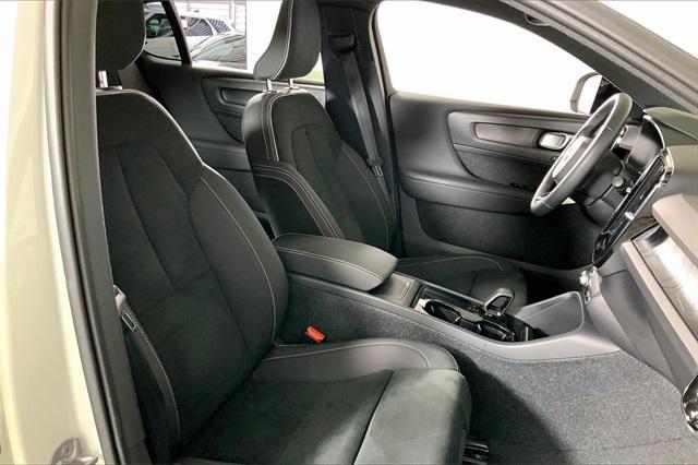 used 2022 Volvo C40 Recharge Pure Electric car, priced at $25,575