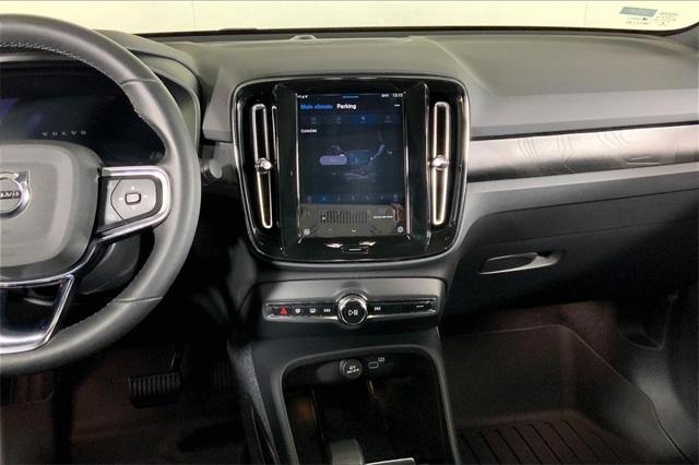 used 2022 Volvo C40 Recharge Pure Electric car, priced at $25,575