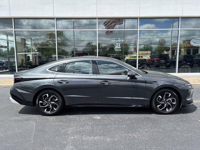 used 2025 Hyundai Sonata car, priced at $27,950
