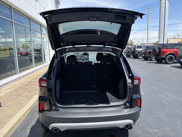 used 2023 Ford Escape car, priced at $28,950