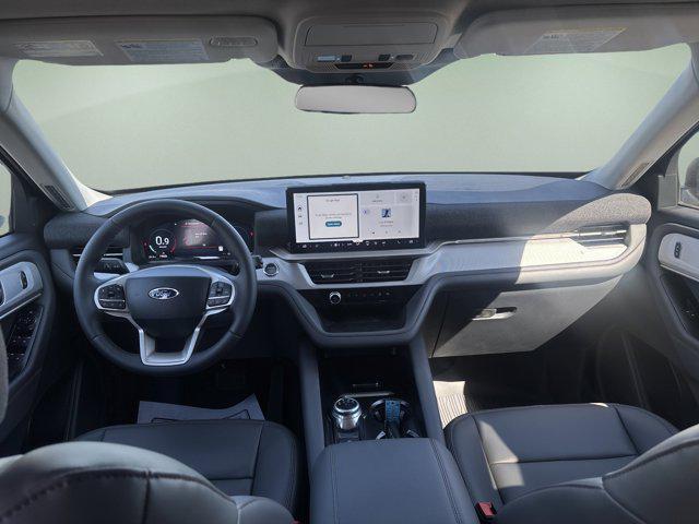 new 2025 Ford Explorer car, priced at $49,675