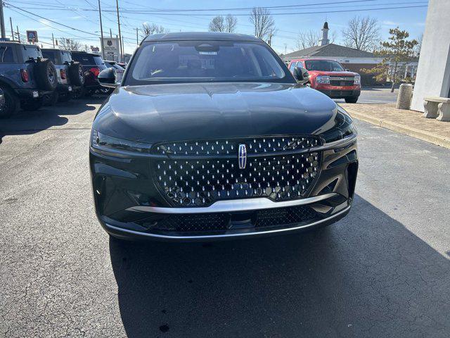 new 2025 Lincoln Nautilus car, priced at $60,270