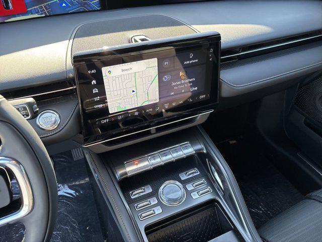 new 2025 Lincoln Nautilus car, priced at $72,160