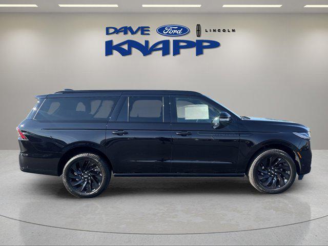 new 2025 Lincoln Navigator car, priced at $109,785