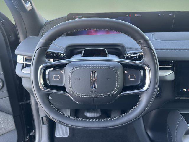 new 2025 Lincoln Navigator car, priced at $109,785