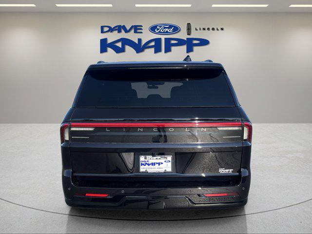 new 2025 Lincoln Navigator car, priced at $109,785