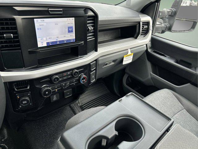 new 2025 Ford F-250 car, priced at $52,170