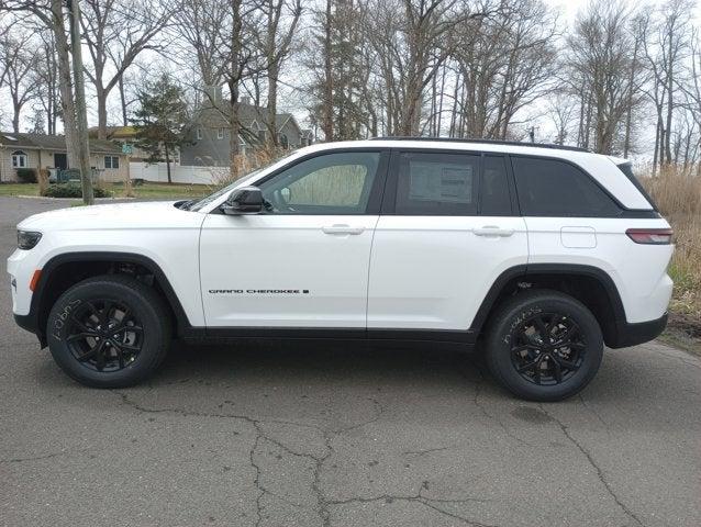 new 2025 Jeep Grand Cherokee car, priced at $46,135