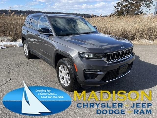 used 2022 Jeep Grand Cherokee car, priced at $31,995