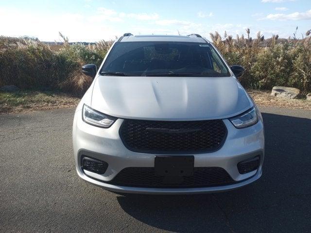 new 2024 Chrysler Pacifica car, priced at $47,835