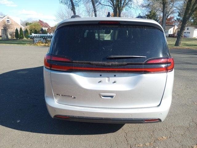 new 2024 Chrysler Pacifica car, priced at $47,835