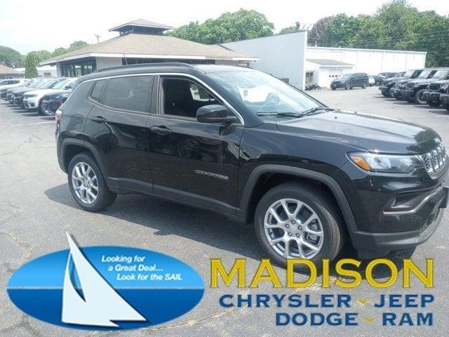 new 2024 Jeep Compass car, priced at $34,085