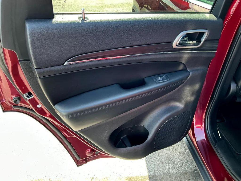 used 2020 Jeep Grand Cherokee car, priced at $18,995