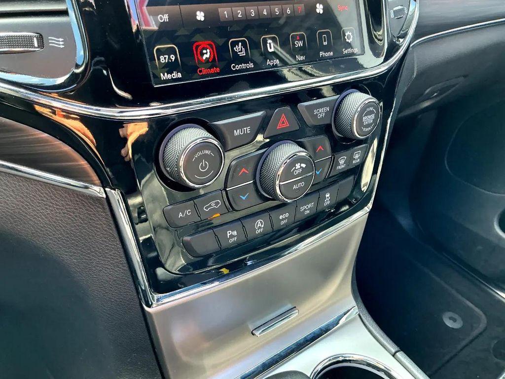 used 2020 Jeep Grand Cherokee car, priced at $18,995
