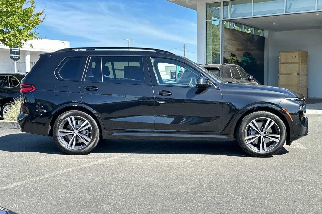 new 2025 BMW X7 car, priced at $94,755