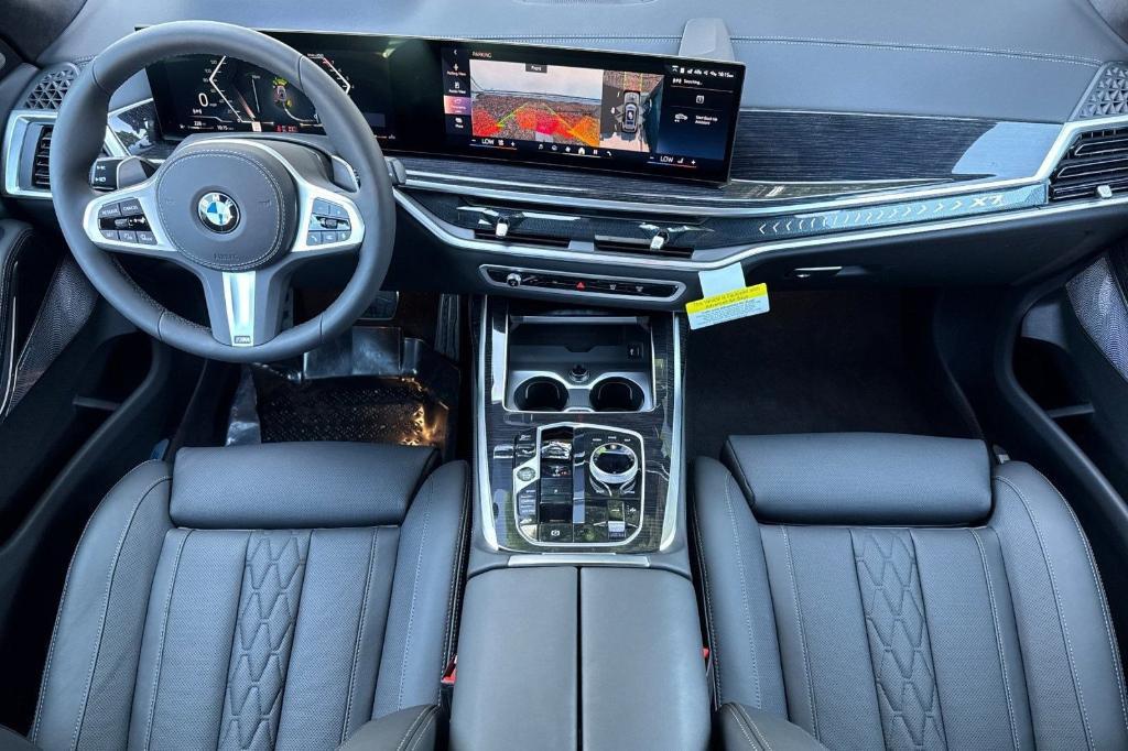 new 2026 BMW X7 car, priced at $106,840