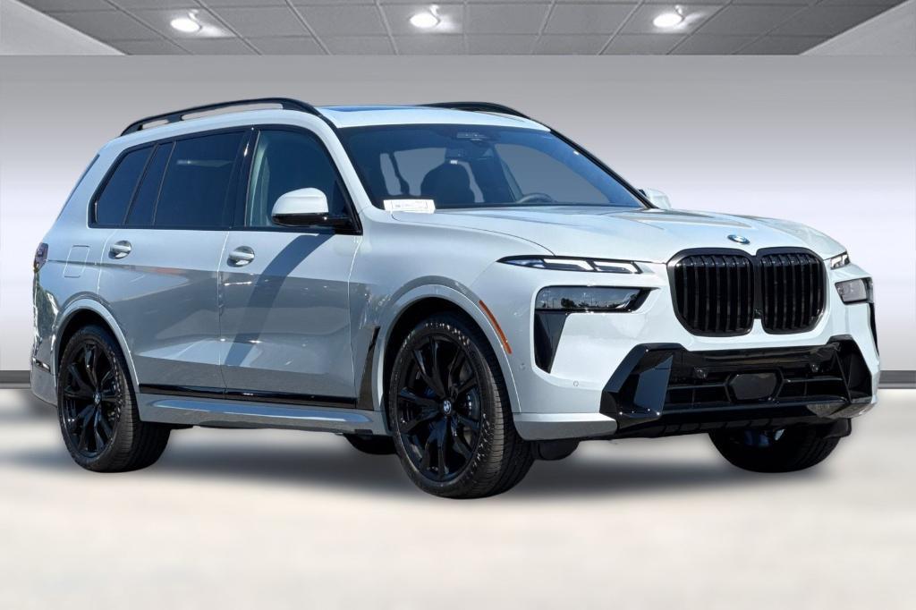 new 2026 BMW X7 car, priced at $106,840