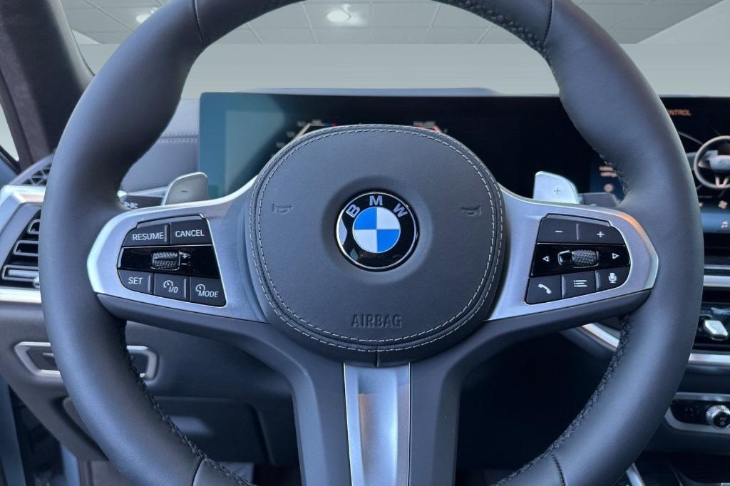new 2026 BMW X7 car, priced at $106,840