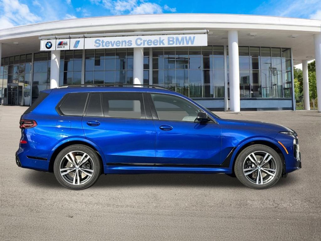 new 2025 BMW X7 car, priced at $118,005