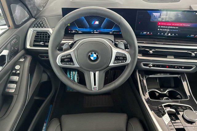 new 2025 BMW X7 car, priced at $118,005