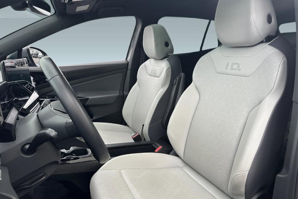used 2022 Volkswagen ID.4 car, priced at $24,499