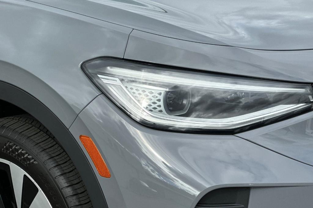 used 2022 Volkswagen ID.4 car, priced at $24,499