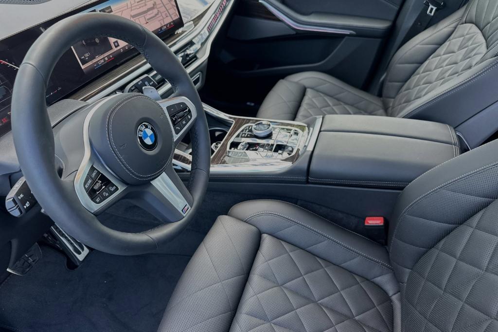 new 2024 BMW X7 car, priced at $90,915