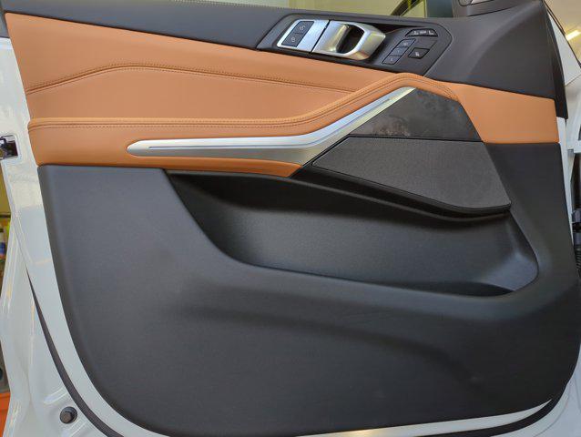 new 2025 BMW X7 car, priced at $92,700