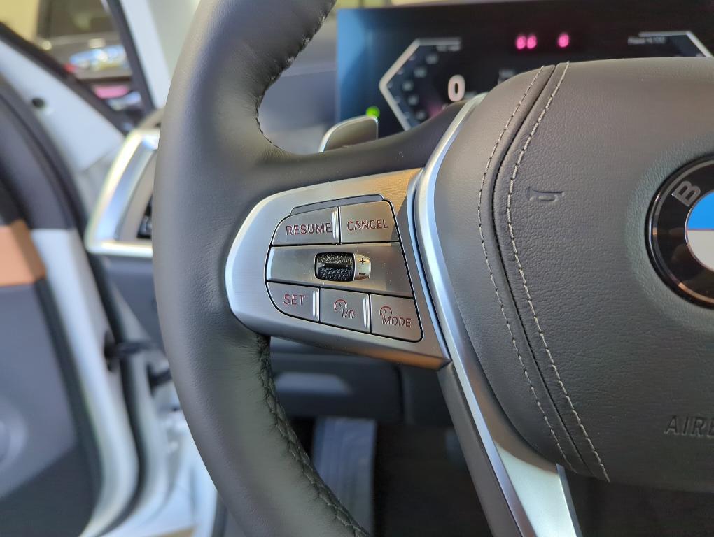 new 2025 BMW X7 car, priced at $92,700
