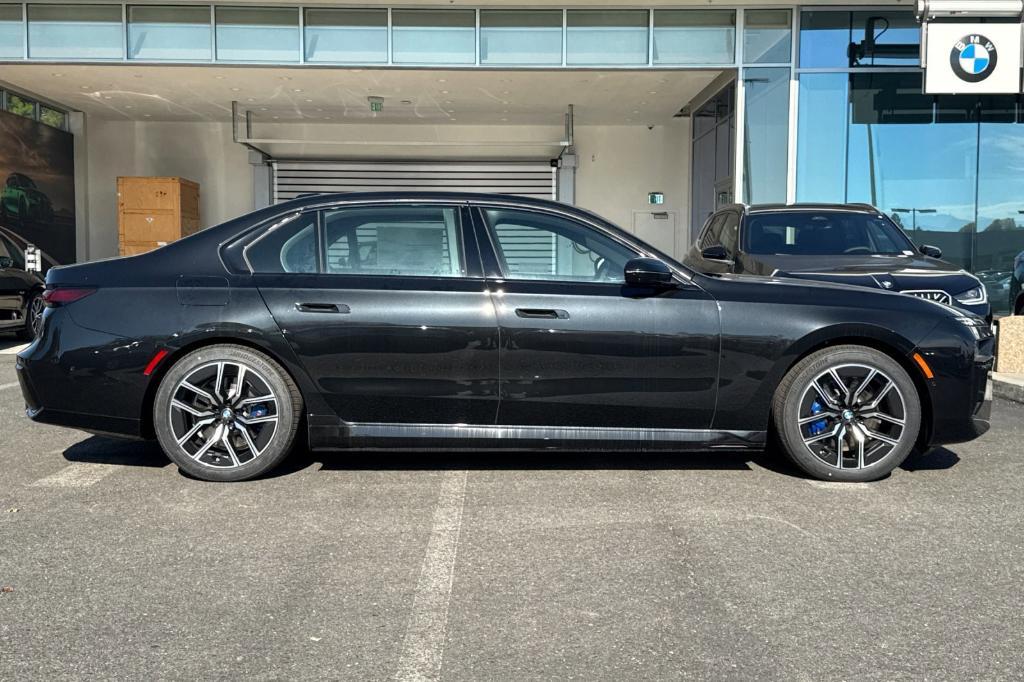 new 2025 BMW i7 car, priced at $120,270