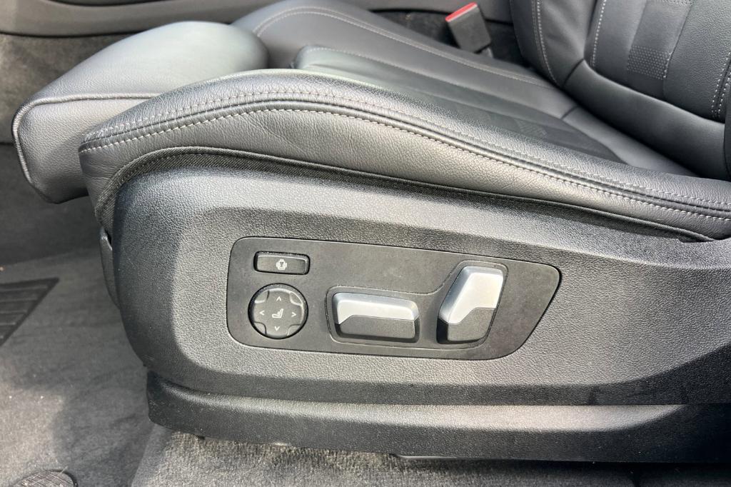 used 2022 BMW X7 car, priced at $51,998