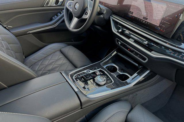 new 2025 BMW X7 car, priced at $98,400