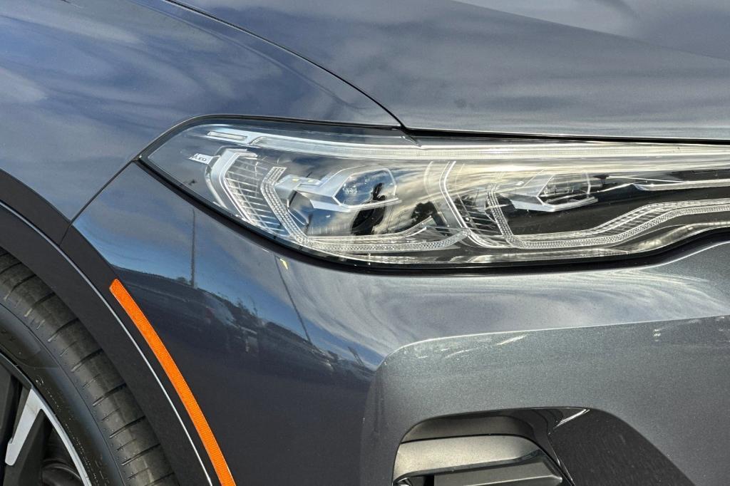 used 2021 BMW X7 car, priced at $33,997