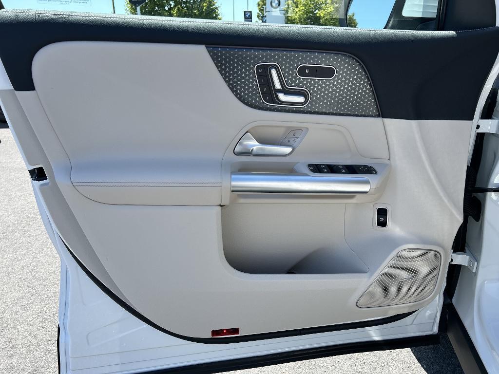 used 2025 Mercedes-Benz GLA 250 car, priced at $38,999