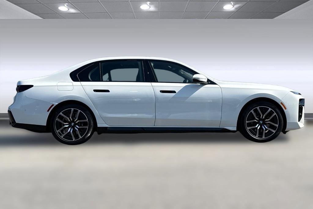new 2025 BMW i7 car, priced at $139,555