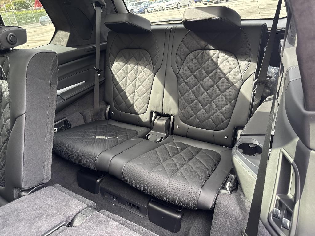 new 2025 BMW X7 car, priced at $93,700