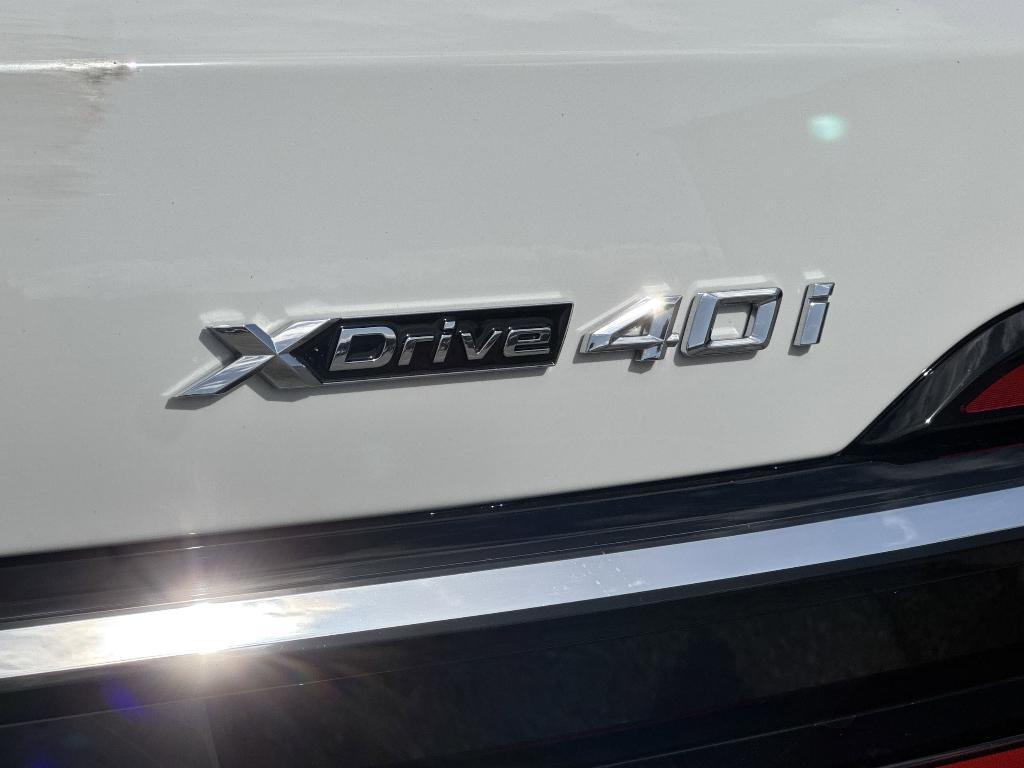 new 2025 BMW X7 car, priced at $93,700