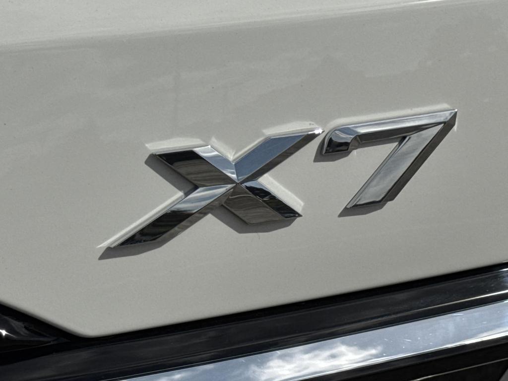 new 2025 BMW X7 car, priced at $93,700