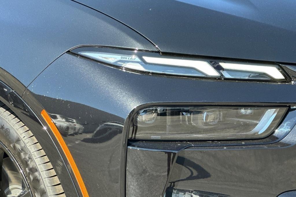 new 2026 BMW X7 car, priced at $104,540