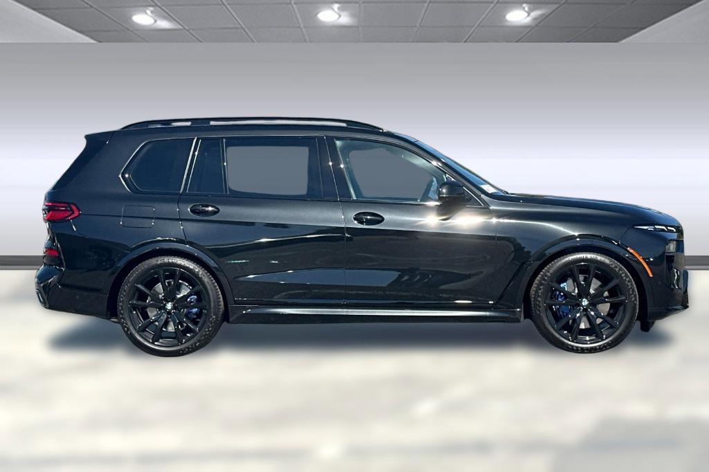 new 2026 BMW X7 car, priced at $104,540