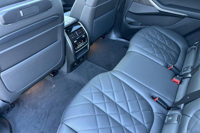 new 2025 BMW X7 car, priced at $97,550